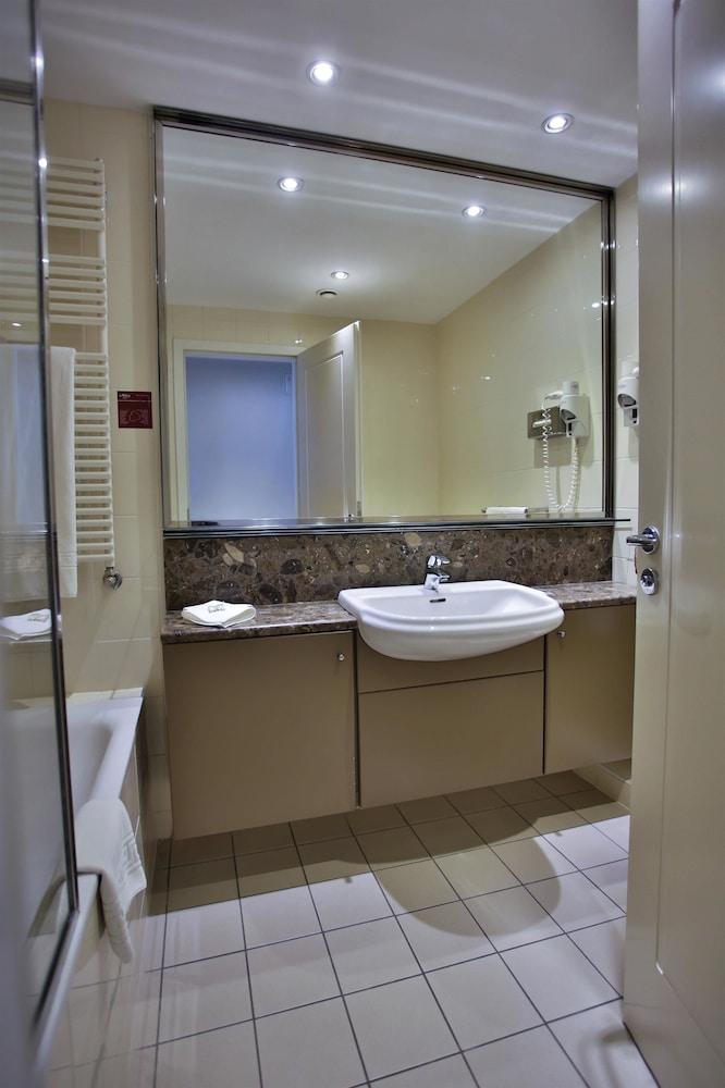 Adina Apartment Hotel Budapest — 9