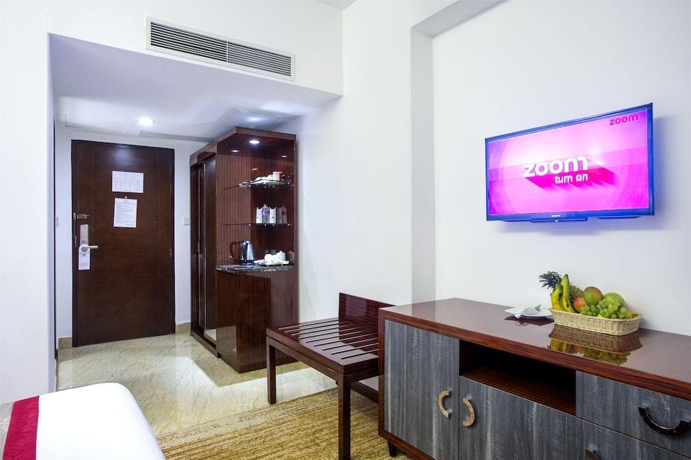 Hotel Bengal Blueberry 1073628 — 5