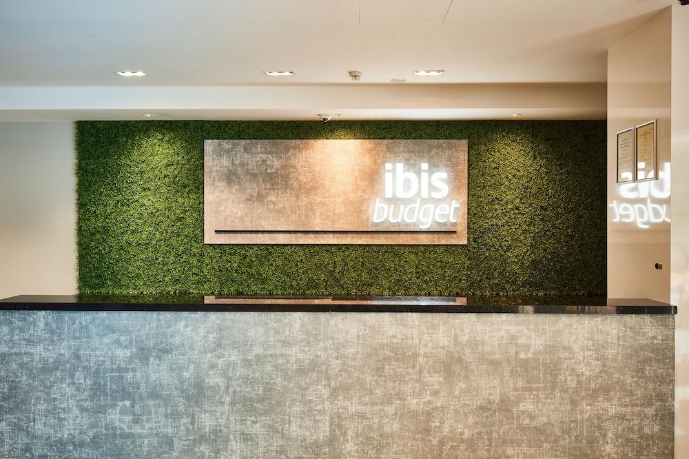 ibis budget Singapore Emerald — 9