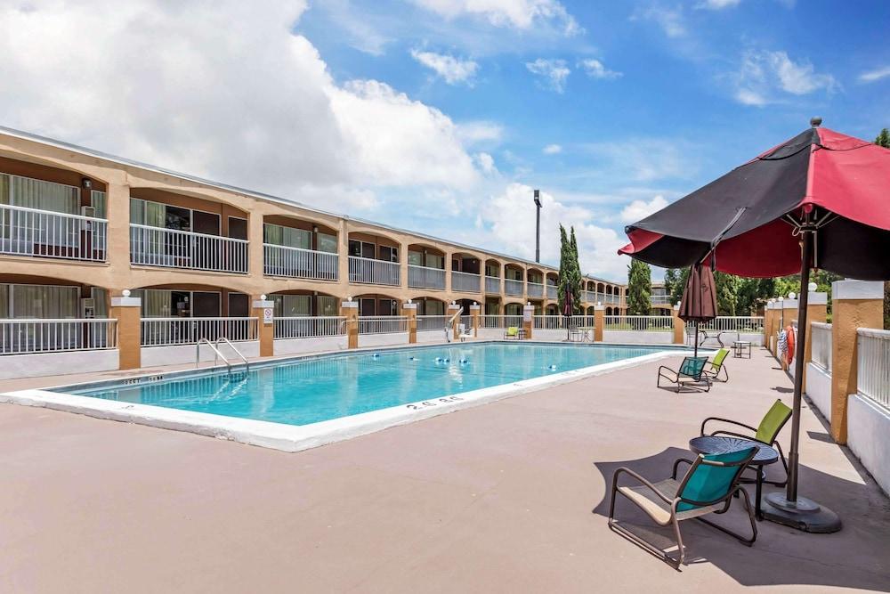 Quality Inn Alachua - Gainesville Area — 3