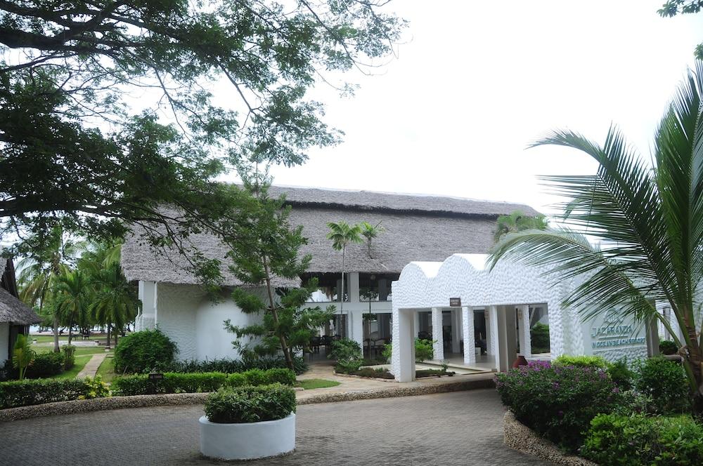 JACARANDA INDIAN OCEAN BEACH RESORT SOUTH COAST 995295 — 2