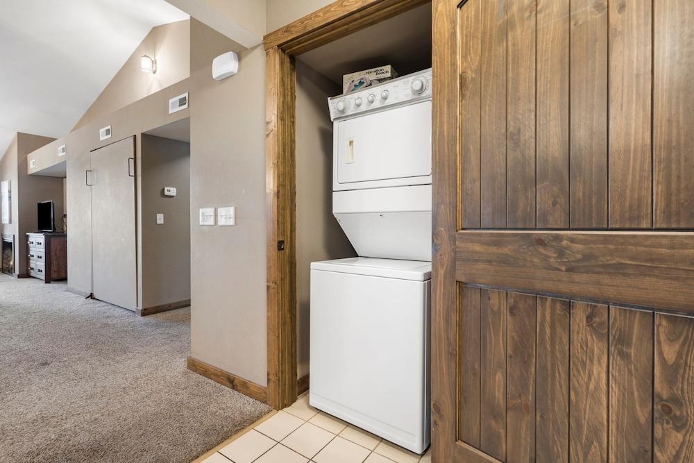 Indian Point Lodge &amp; Condominiums — 10