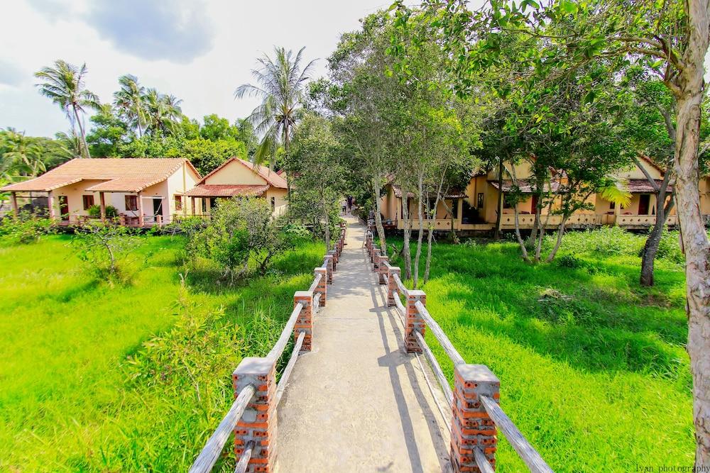 Thai Tan Tien Resort — 9