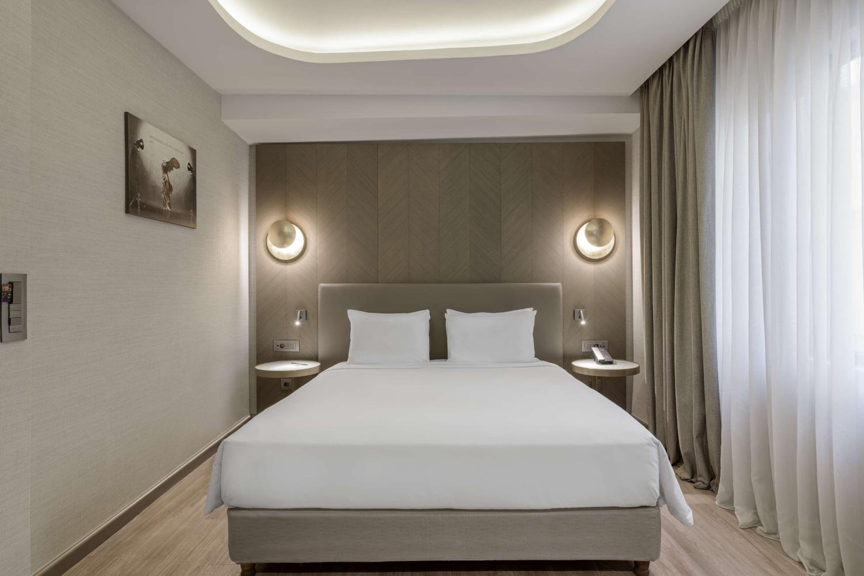 Samaya Hotel Deira Dubai — 8