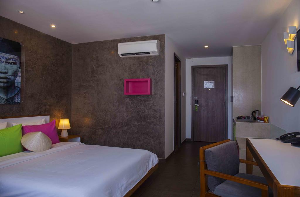 Emm Hotel Saigon — 10