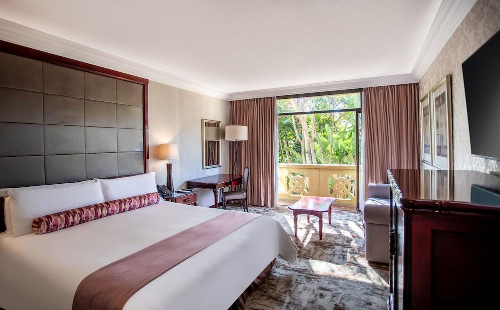 The Cascades Hotel at Sun City Resort — 6