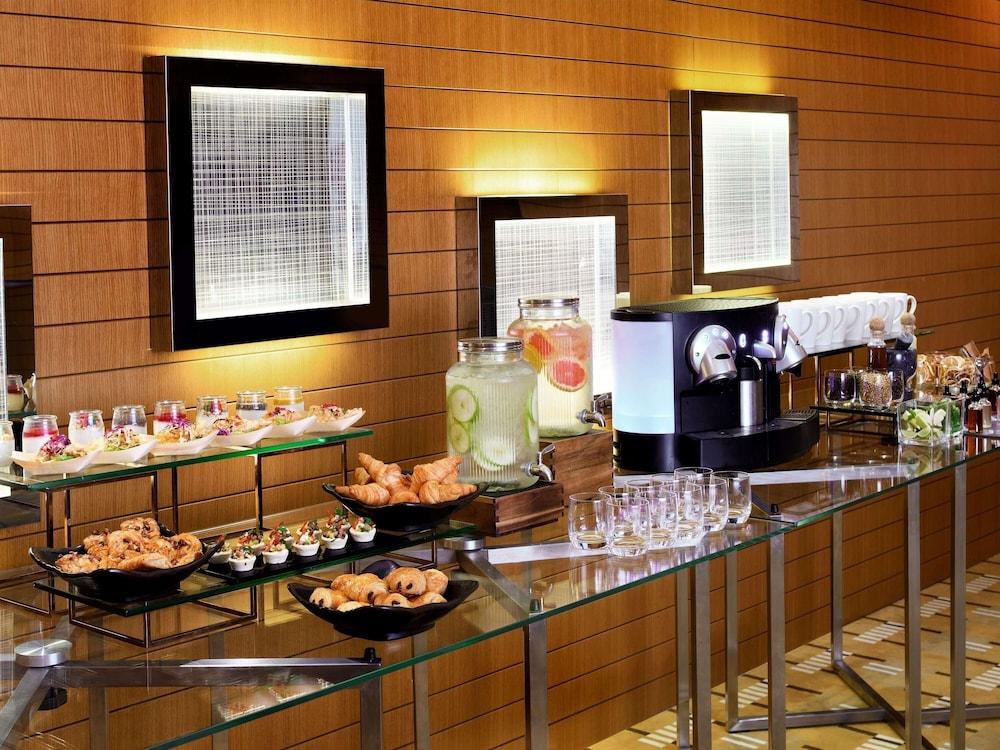 Aparthotel Adagio Premium Dubai Al Barsha — 8
