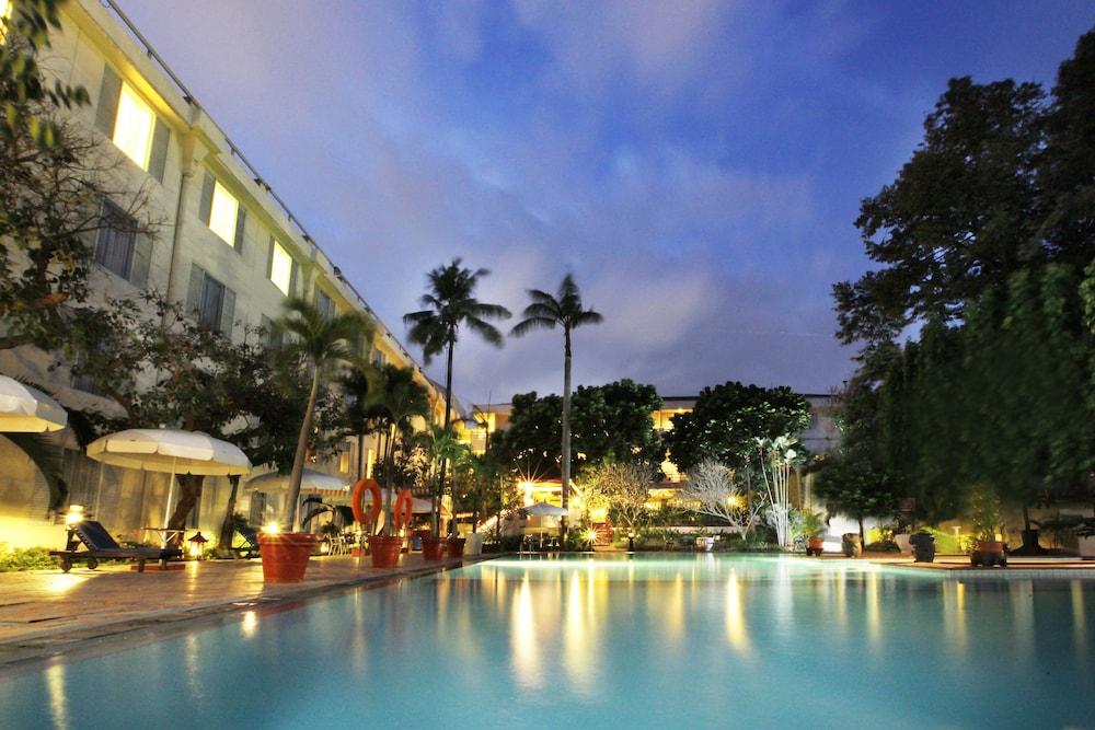 NEW SAPHIR HOTEL YOGYAKARTA 14484 — 4
