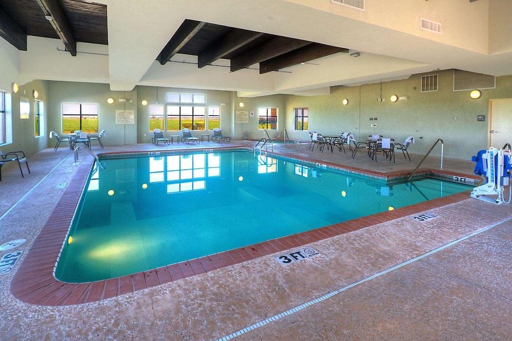 Hampton Inn & Suites Altus — 2