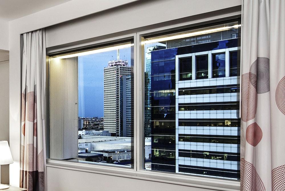 Novotel World Trade Centre Dubai — 1