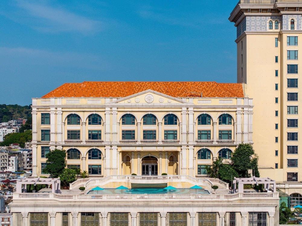 Sofitel Macau at Ponte 16 — 7