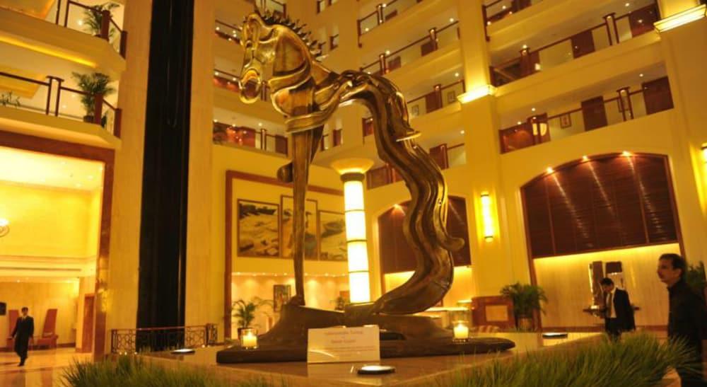 THE LALIT MUMBAI — 3
