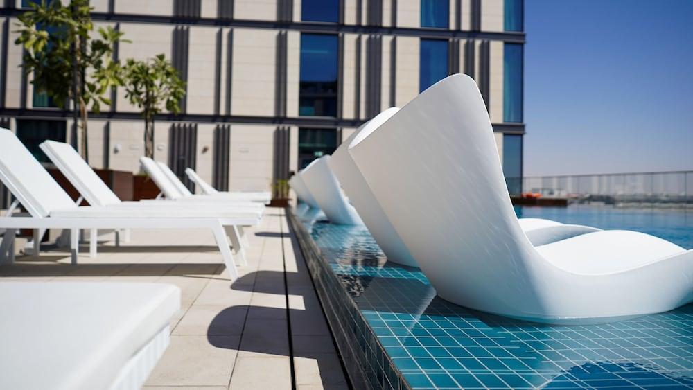 Staybridge Suites Dubai Al-Maktoum Airport — 10