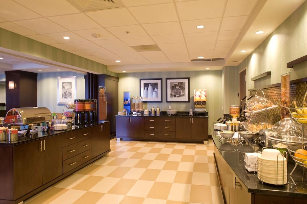 Hampton Inn Anderson/ Alliance Business Park — 4