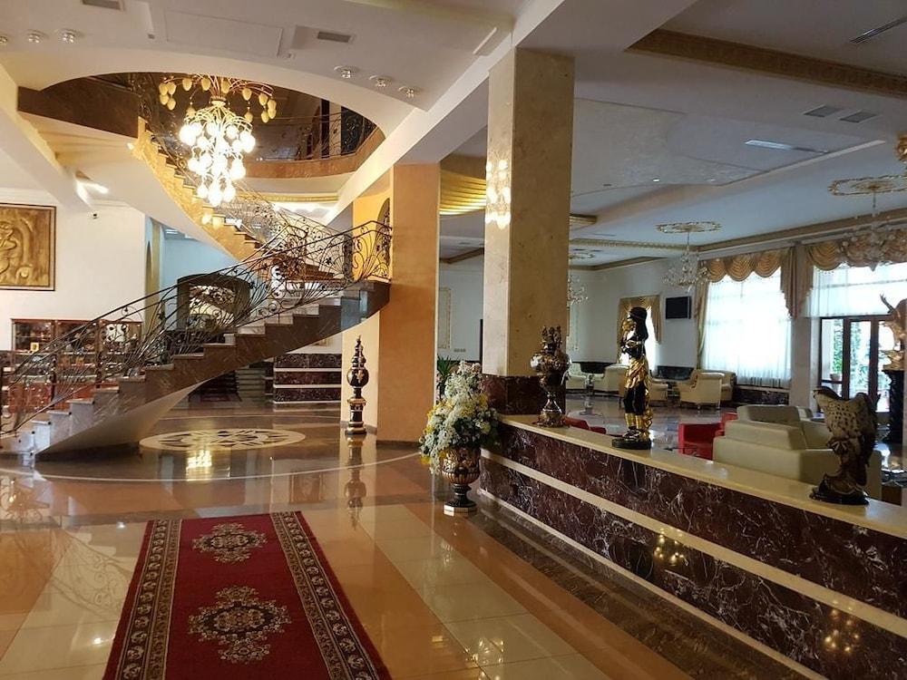 ARMENIAN ROYAL PALACE 123264 — 4