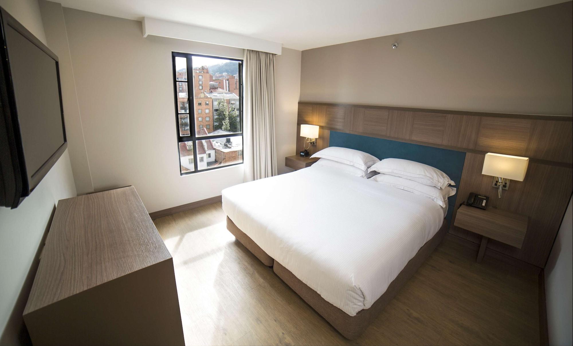 Embassy Suites by Hilton Bogota Rosales — 8