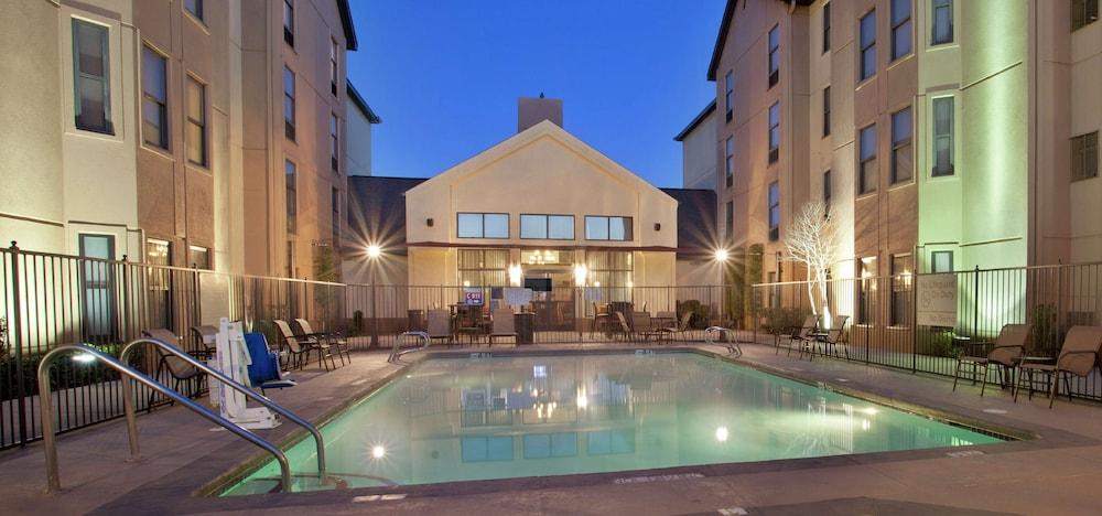 Hampton Inn and Suites El Paso Airport — 10
