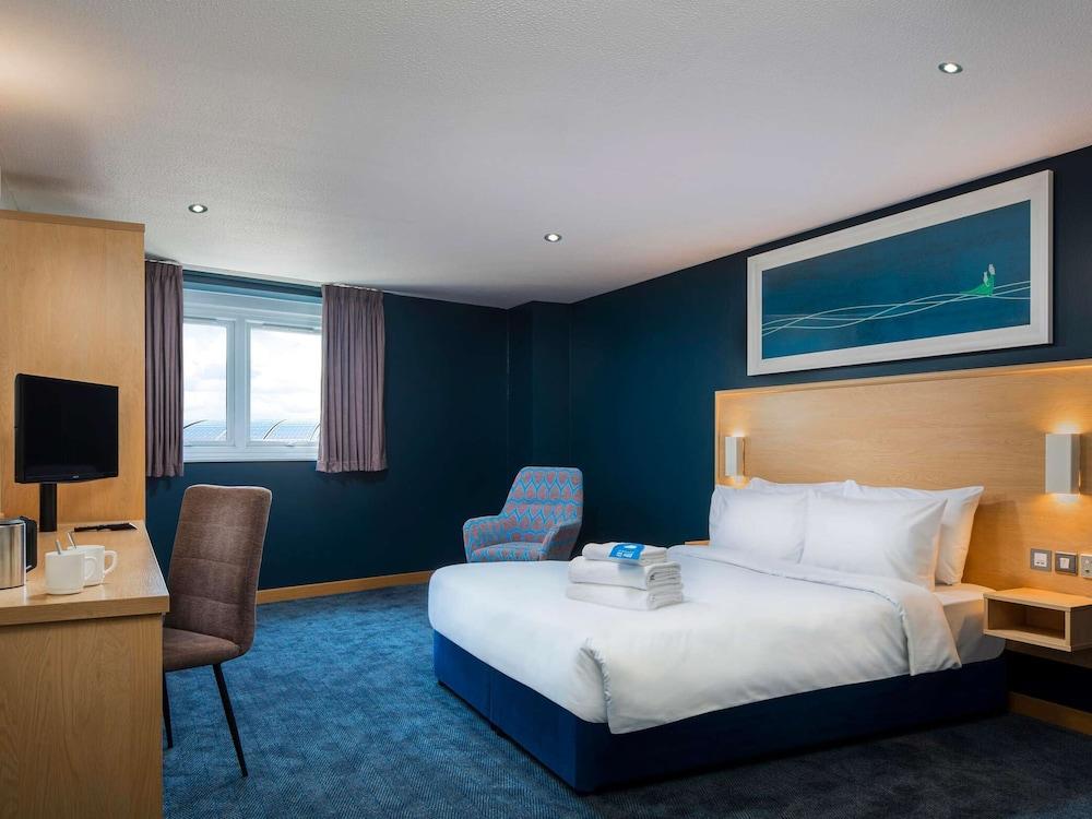 Travelodge Edinburgh Central — 8