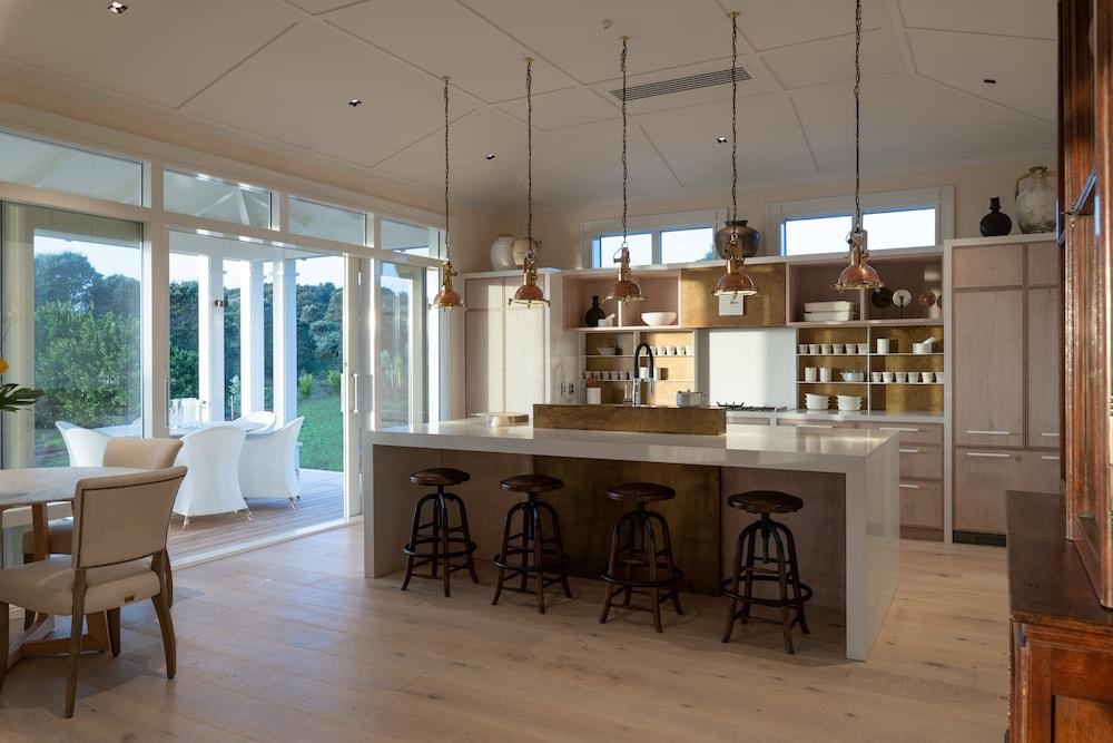 THE LODGE AT KAURI CLIFFS 88998 — 7