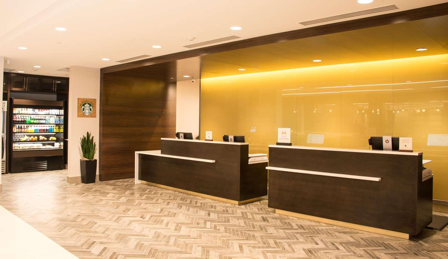 Doubletree By Hilton Hotel Syracuse — 5