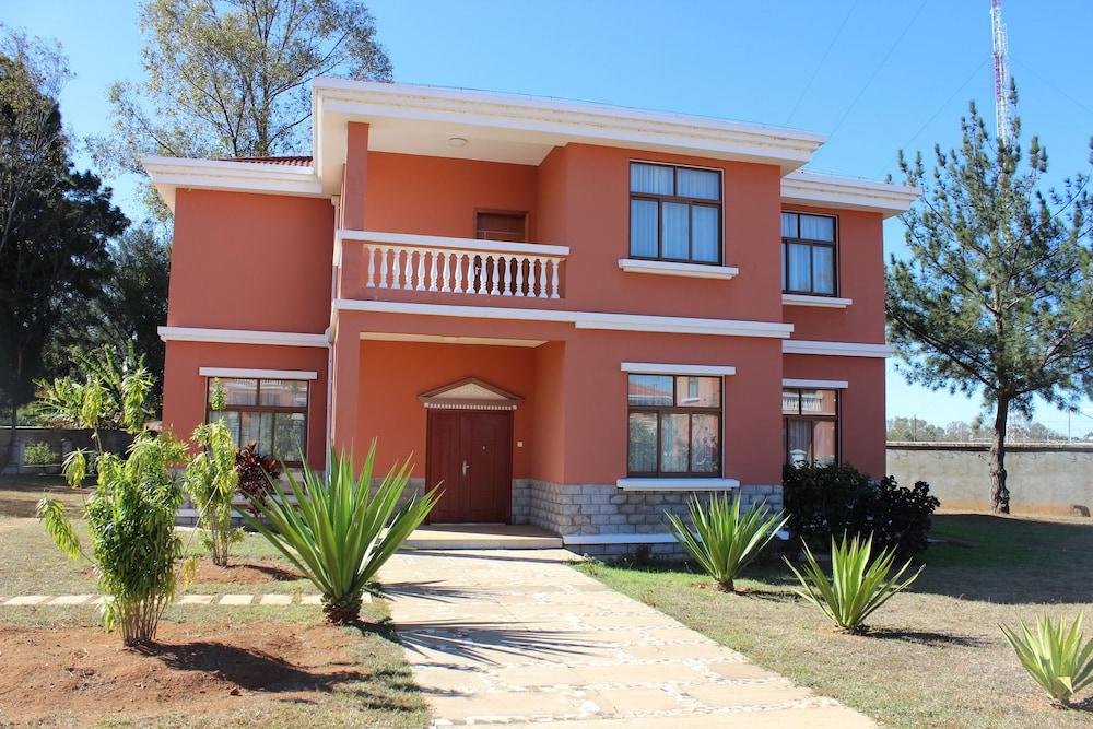 Madagascar Golden Peacock Hotel — 1