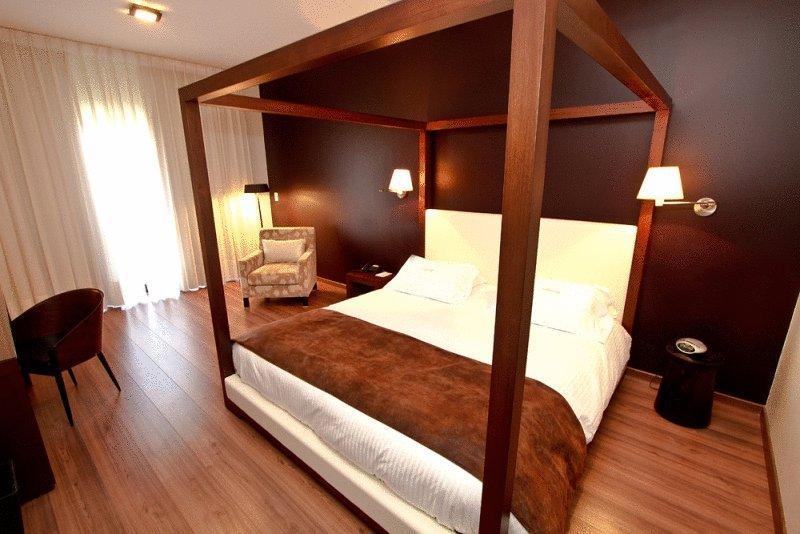 Regency Park Hotel — 7