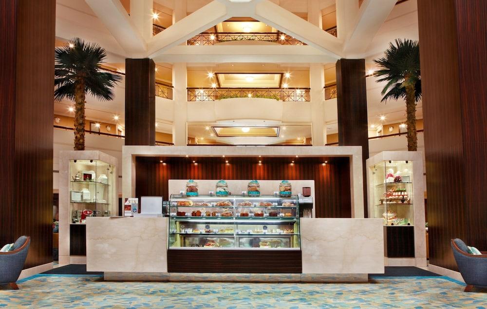 Movenpick Grand Al Bustan Dubai — 9