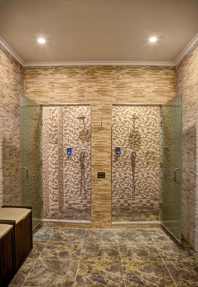 Comfort Hotel Astana — 7