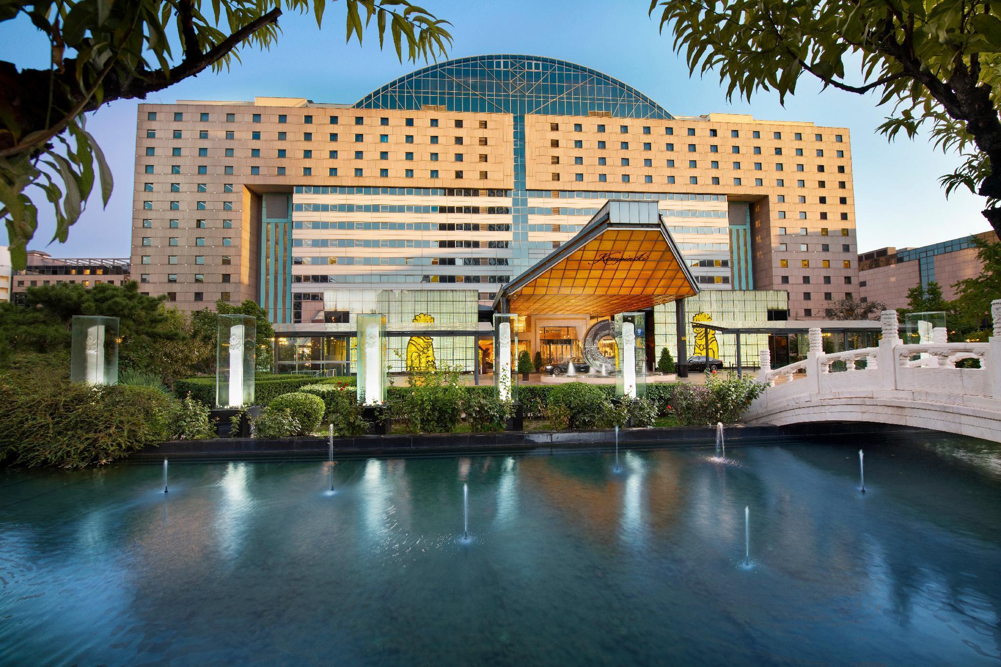 Kempinski Hotel Beijing Yansha centre — 1