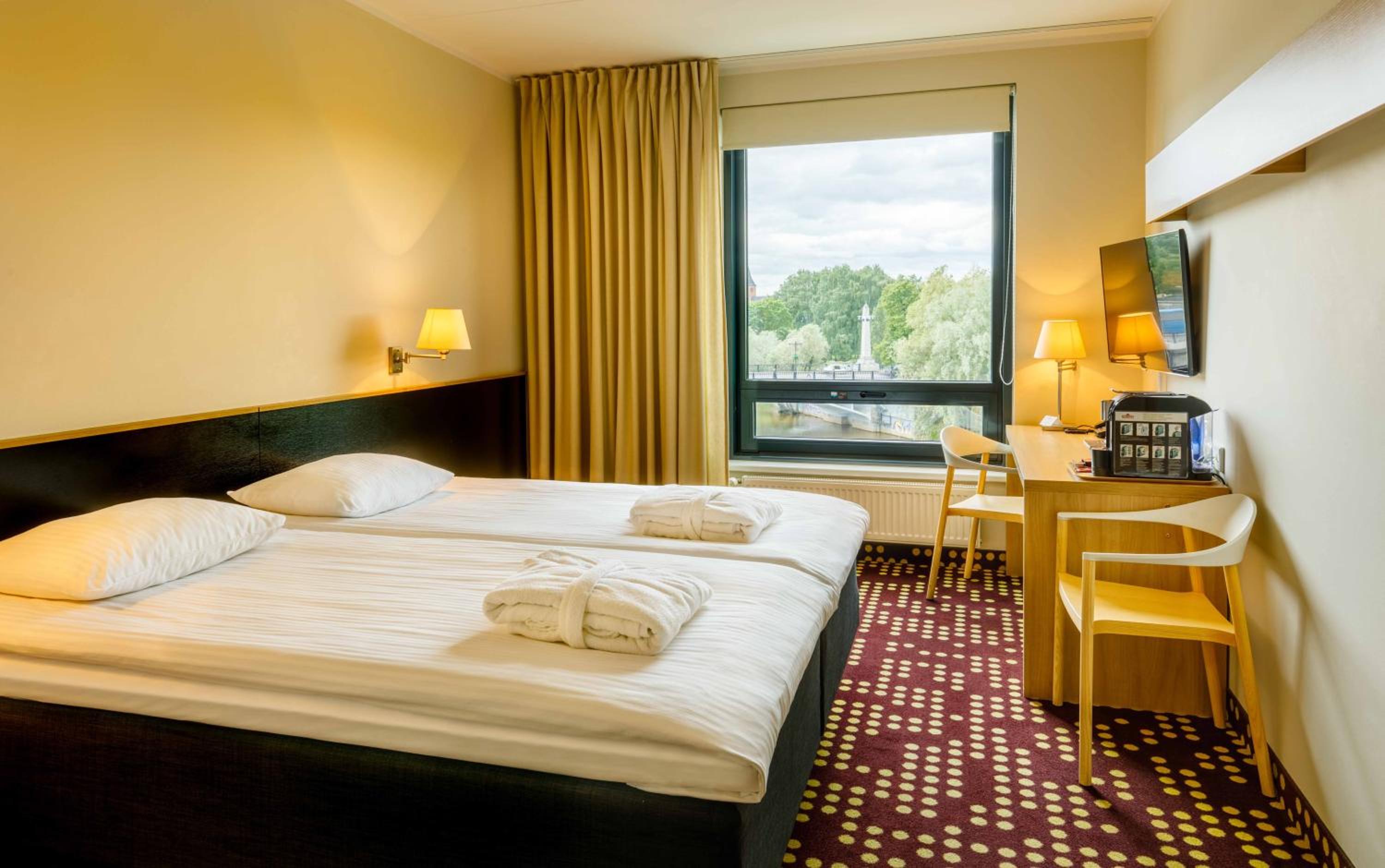 HOTEL DORPAT 1025278 — 5