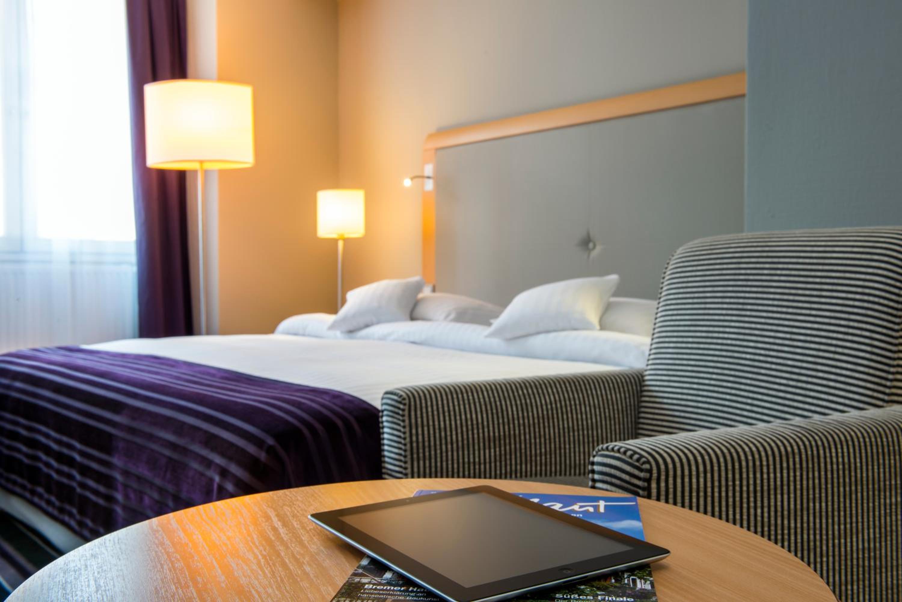 Aloft Dubai Airport — 3