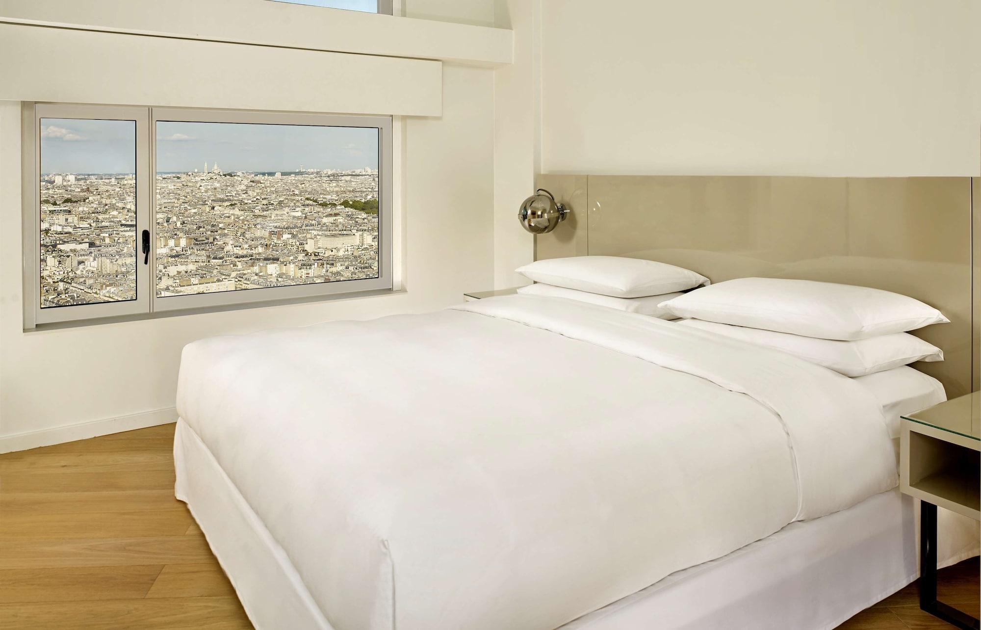 HYATT REGENCY PARIS ETOILE(EX Concorde La Fayette) 7074 — 7