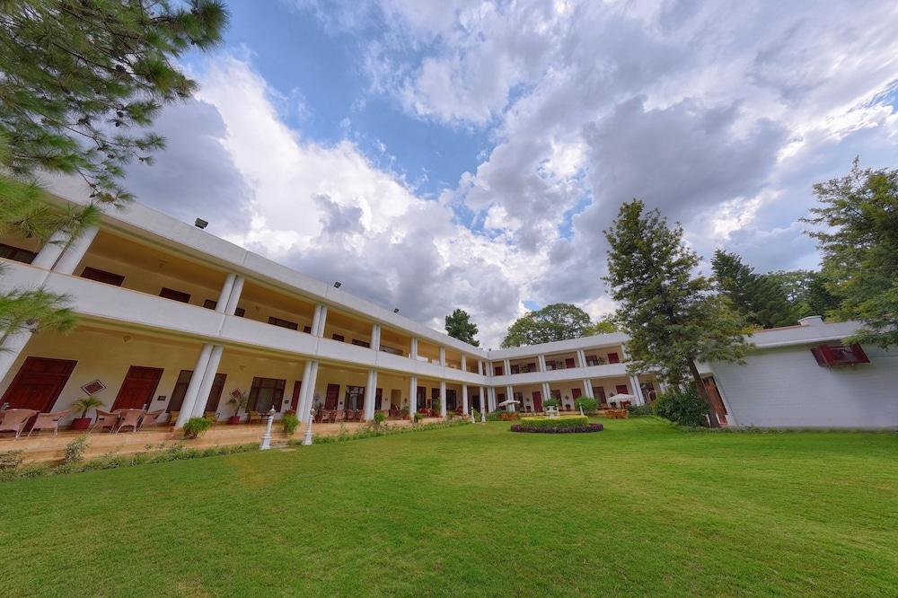 Swat Serena Hotel 923915