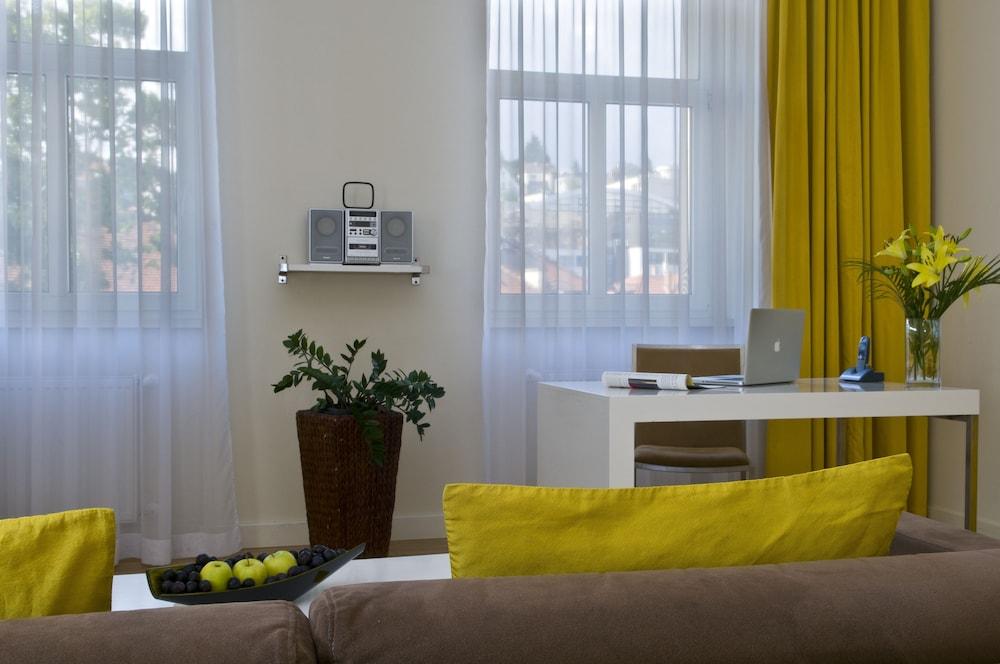 Mamaison Residence Sulekova Bratislava 128054 — 3