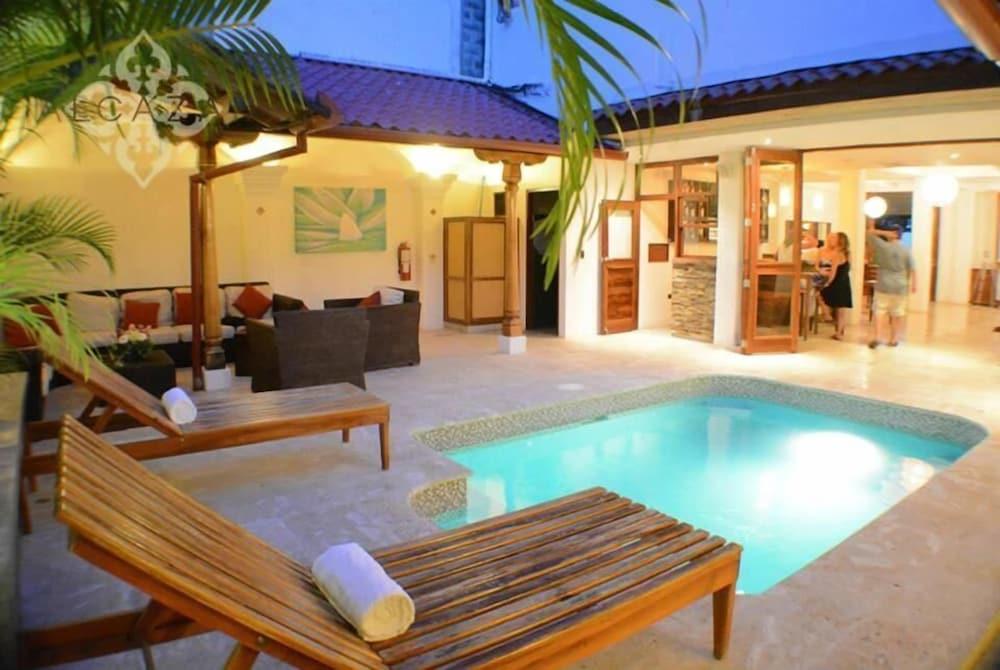Hotel Alcazar 1182108 — 2
