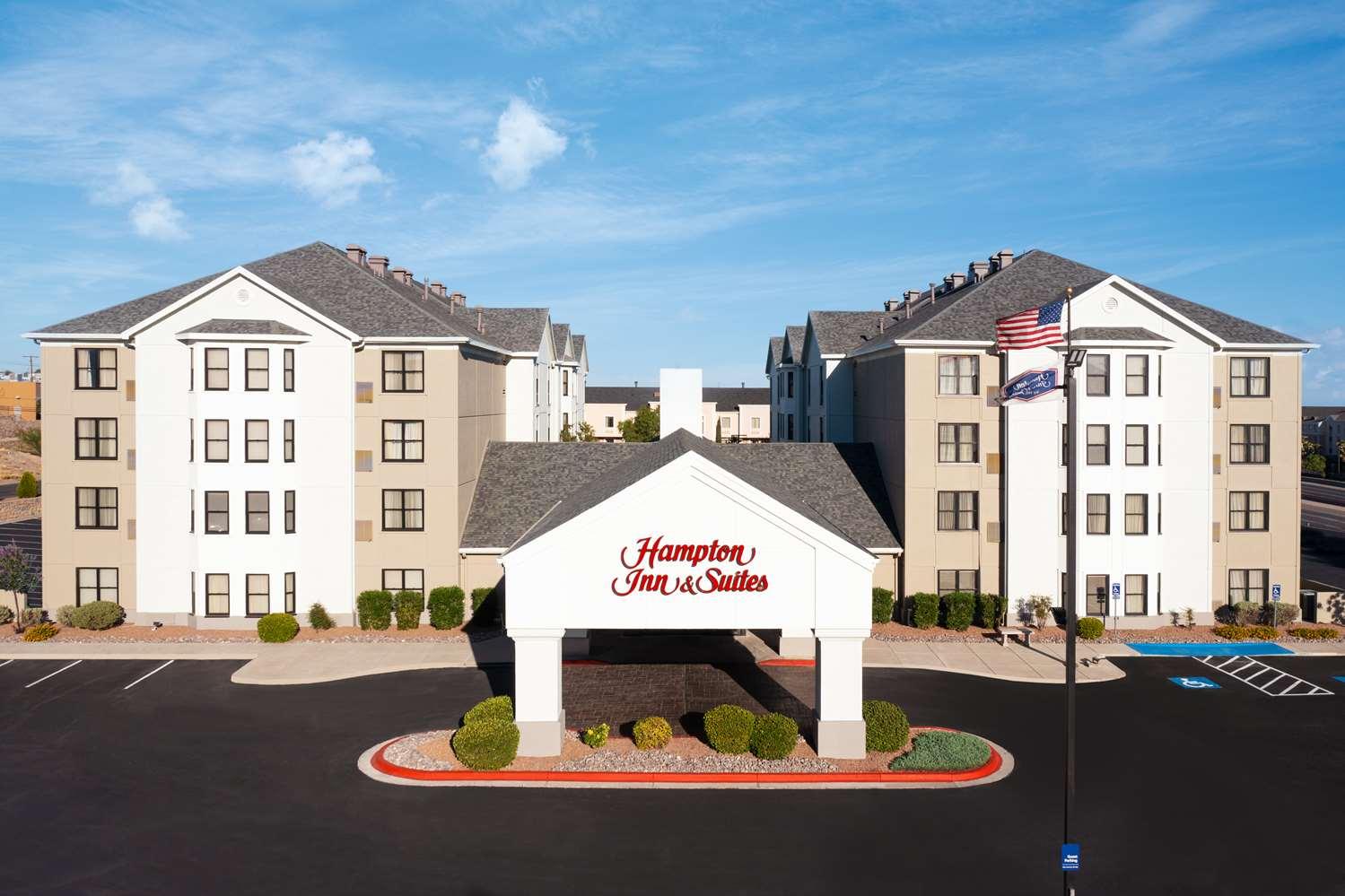 Hampton Inn and Suites El Paso Airport — 3