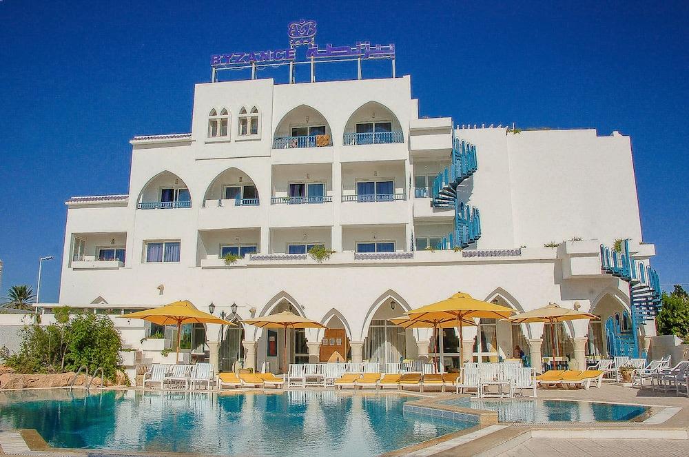 Hotel Byzance 1247648 — 2
