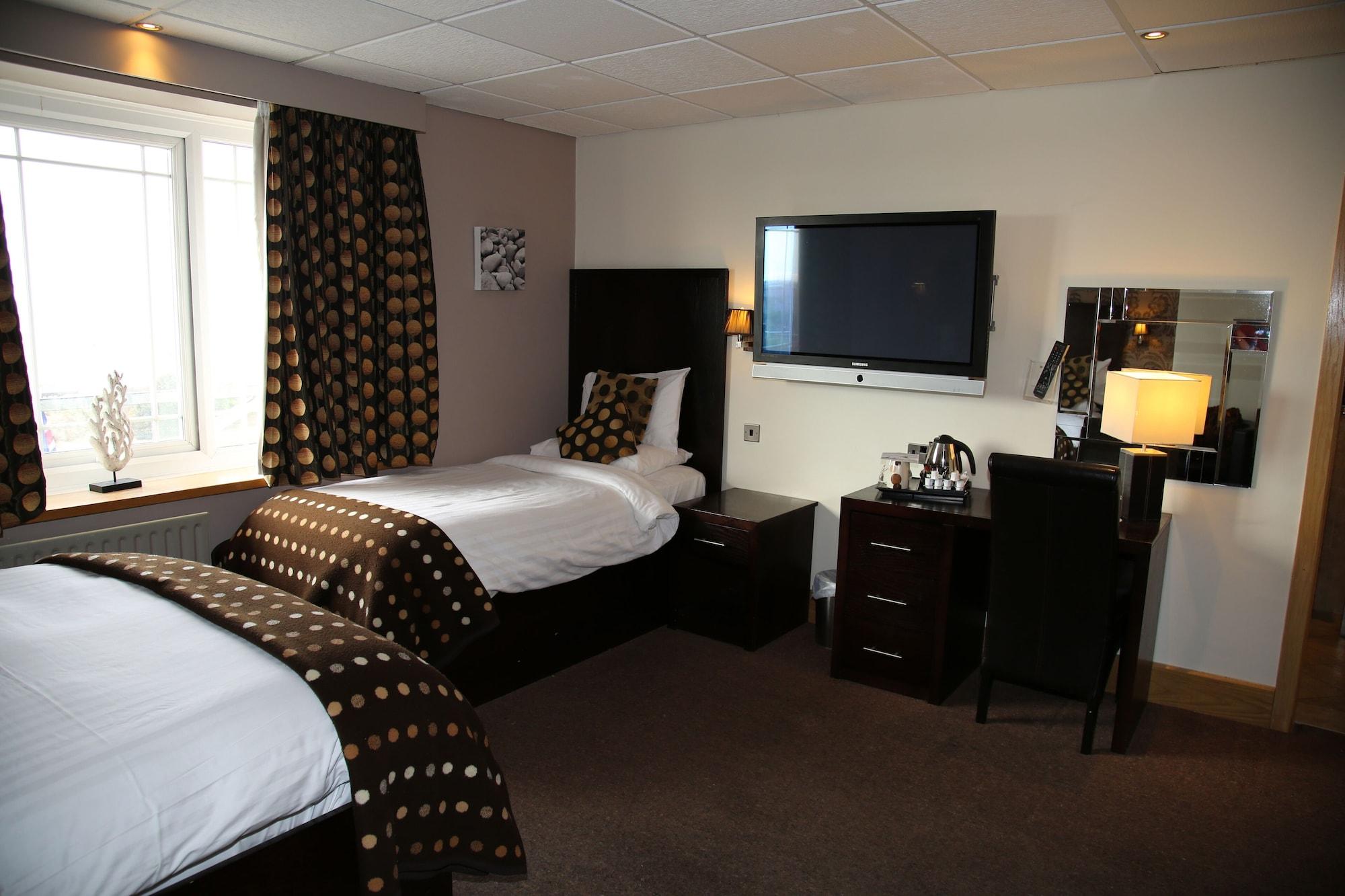 Inn On The Prom — 8