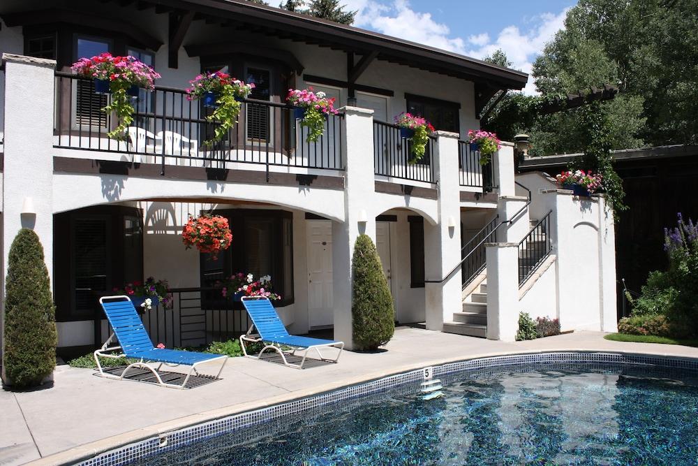St. Moritz Lodge & Condominiums — 5