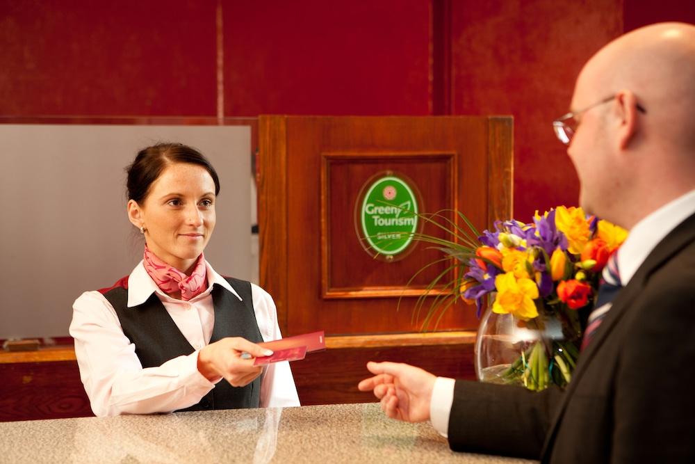 Mercure Bradford Bankfield Hotel — 6
