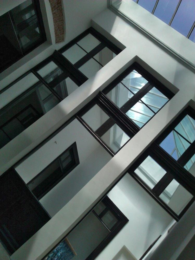 Montevideo Chic Boutique Hostel — 2