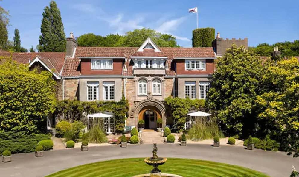 Longueville Manor — 8