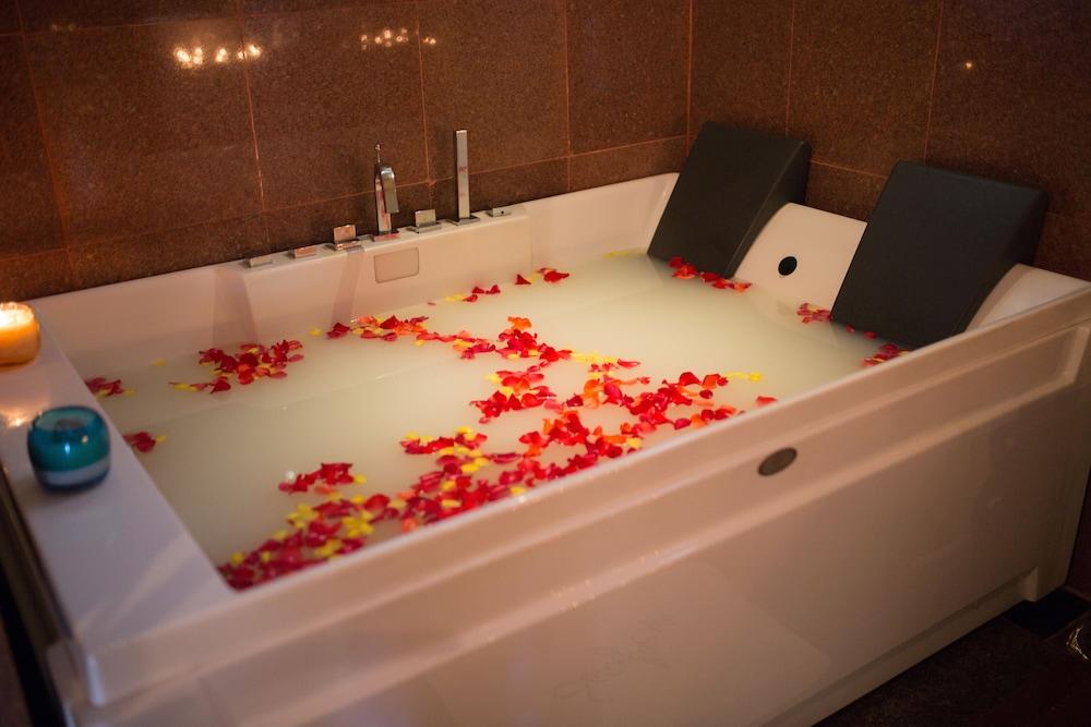 Diamond Bay Resort & Spa — 6