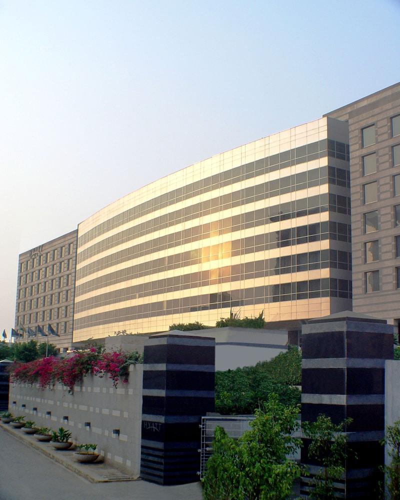 Grand Hyatt Mumbai Hotel and Residences — 3