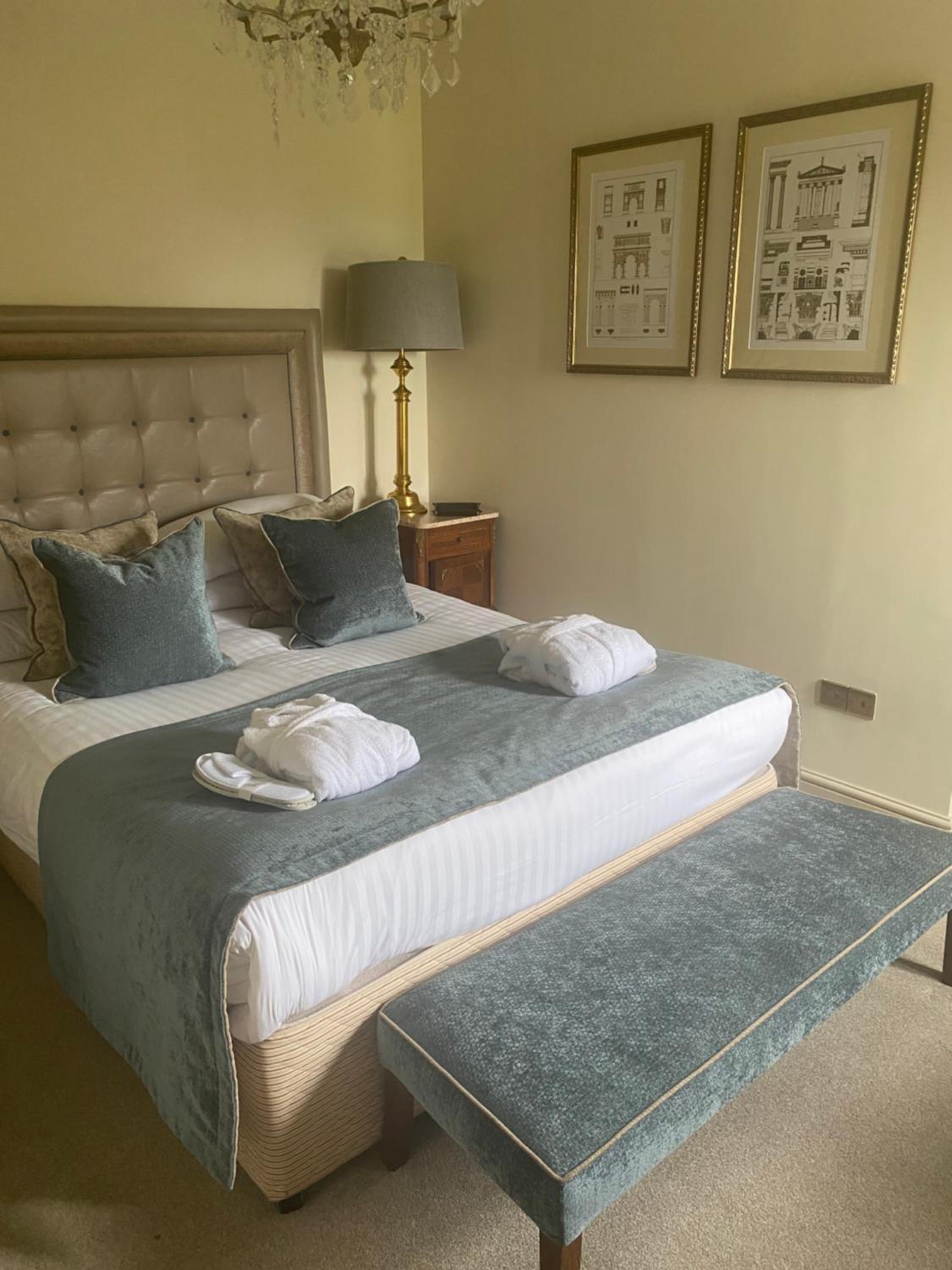 EASTWELL MANOR HOTEL — 10