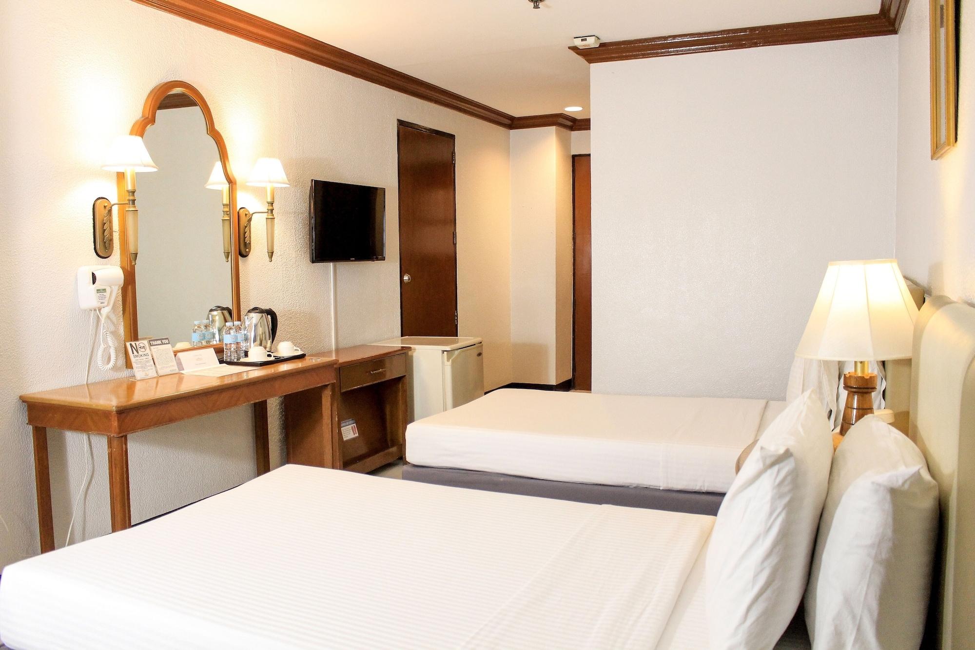 LAS PALMAS HOTEL DE MANILA — 9