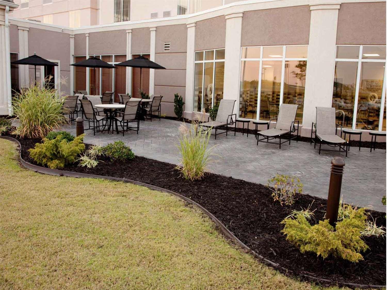 HILTON GARDEN INN JONESBORO — 8