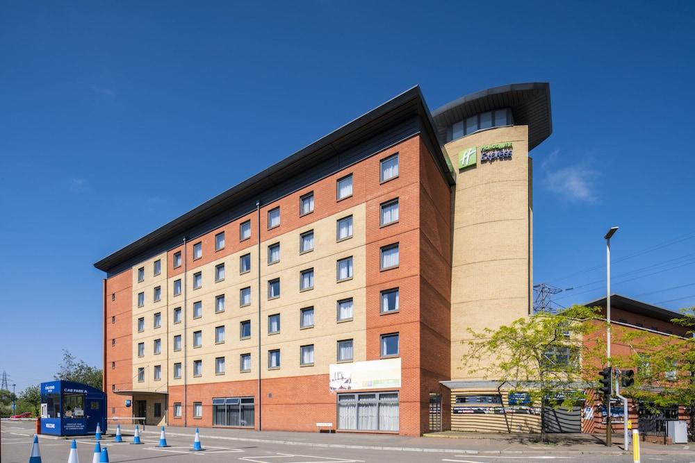 EXPRESS BY HOLIDAY INN LEICESTER-WALKERS STADIUM — 3