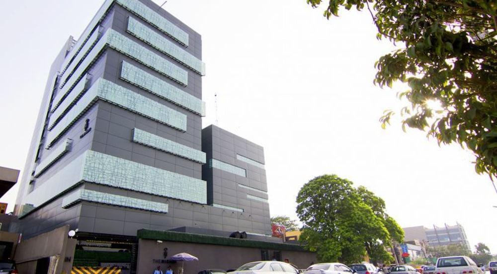 THE NISHAT HOTEL GULBERG LAHORE 1067298 — 7