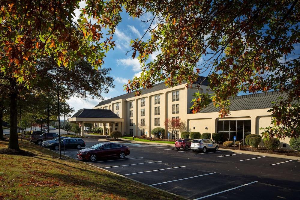 Wingate by Wyndham Cranberry — 3